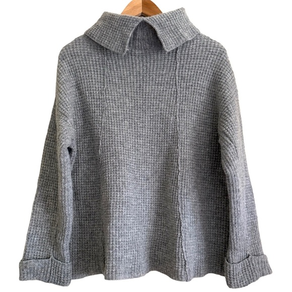 FREE PEOPLE 100% Wool Waffle Knit Fold-over Cowl-Neck Preppy Casual Sweater Sz M - Picture 7 of 9